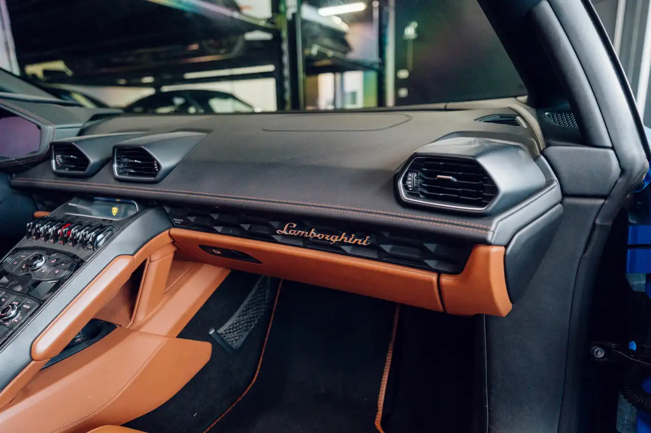 Lamborghini Huracán снимка Lamborghini Huracán