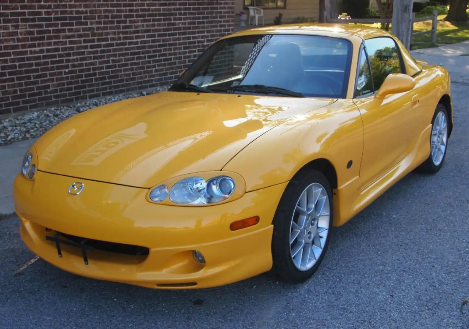 Mazda MX-5 MX 5 1.9i 16V Sportive Amarillo - 1