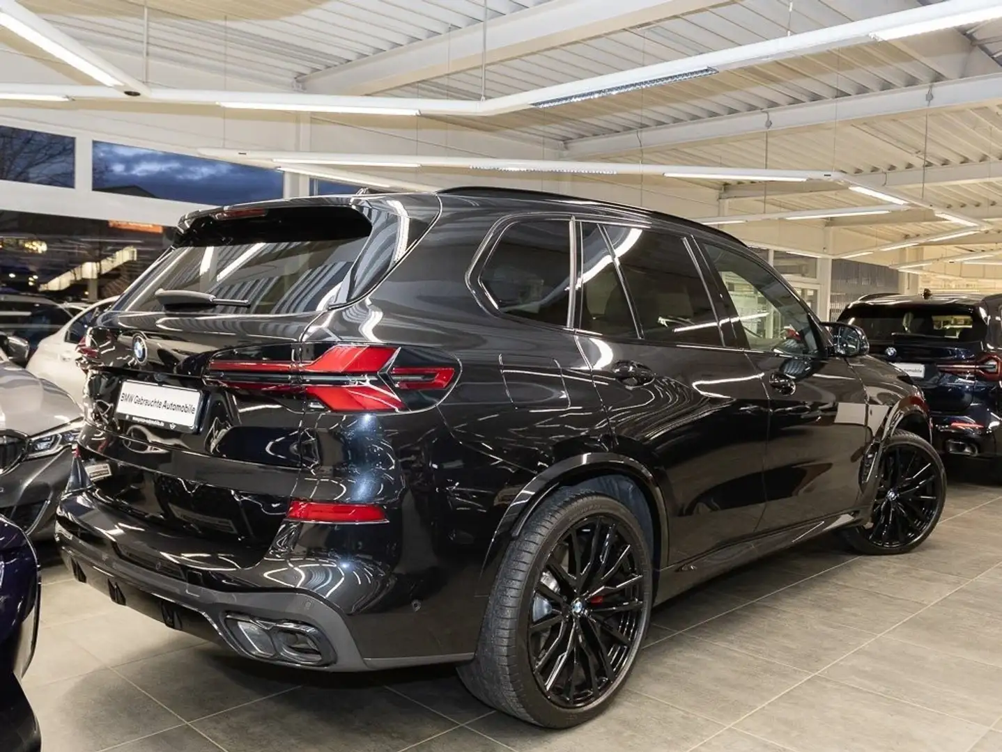 BMW X5 M60i xDrive Sportpaket Gestiksteuerung DAB Schwarz - 2