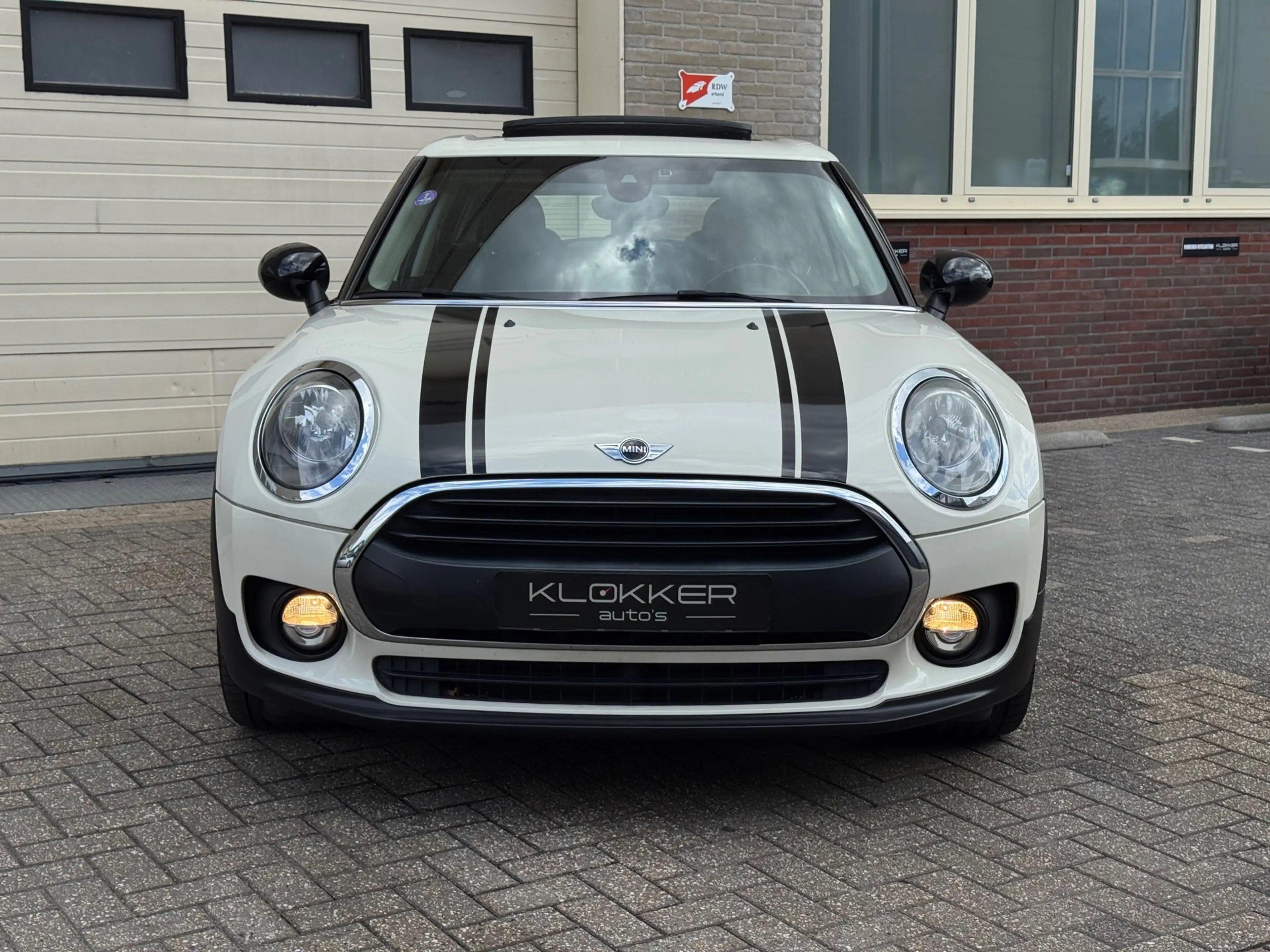 MINI One Clubman 1.5 Business Pano|Navi|Cruise — photo 8