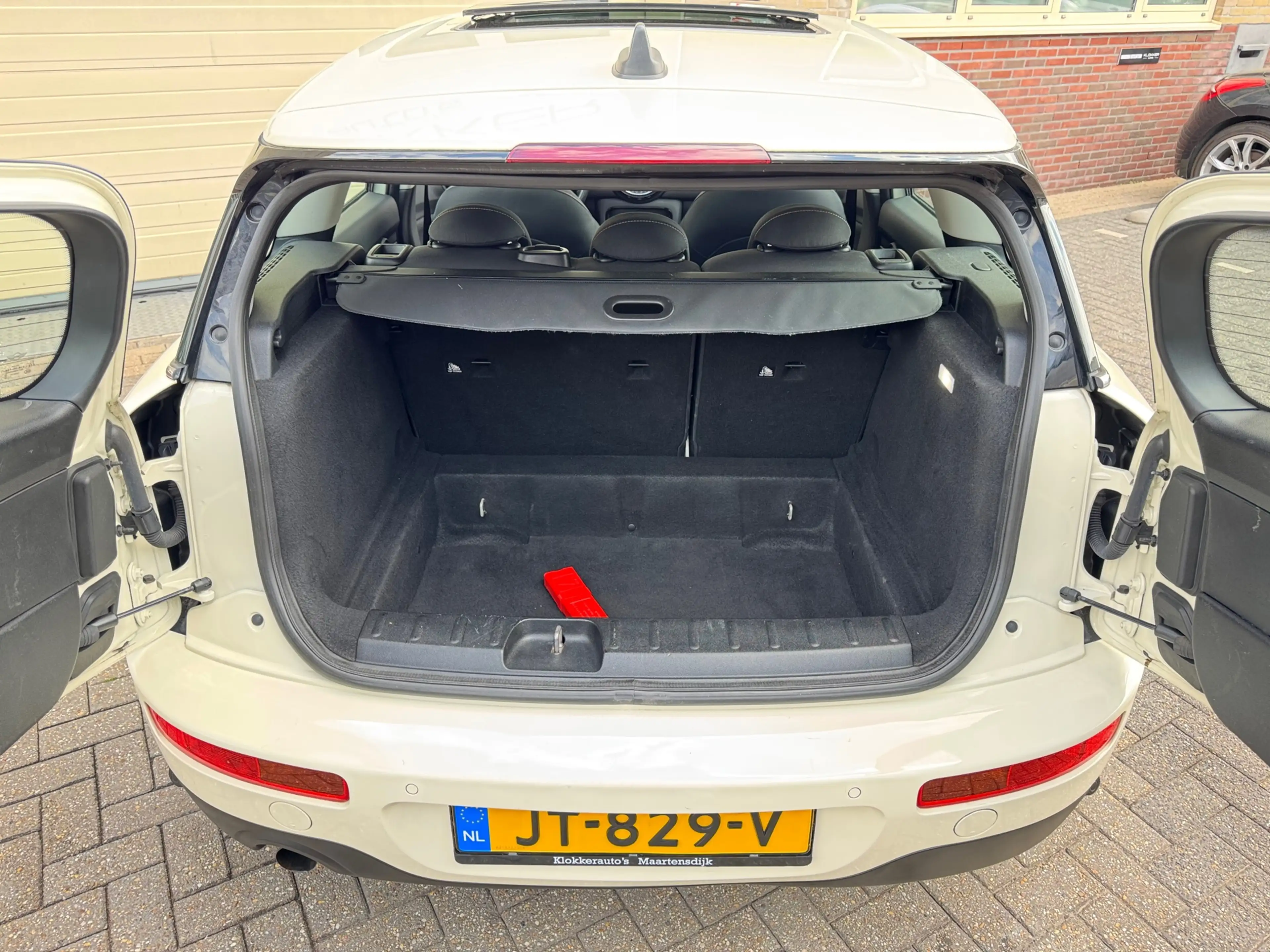 MINI One Clubman 1.5 Business Pano|Navi|Cruise — photo 15