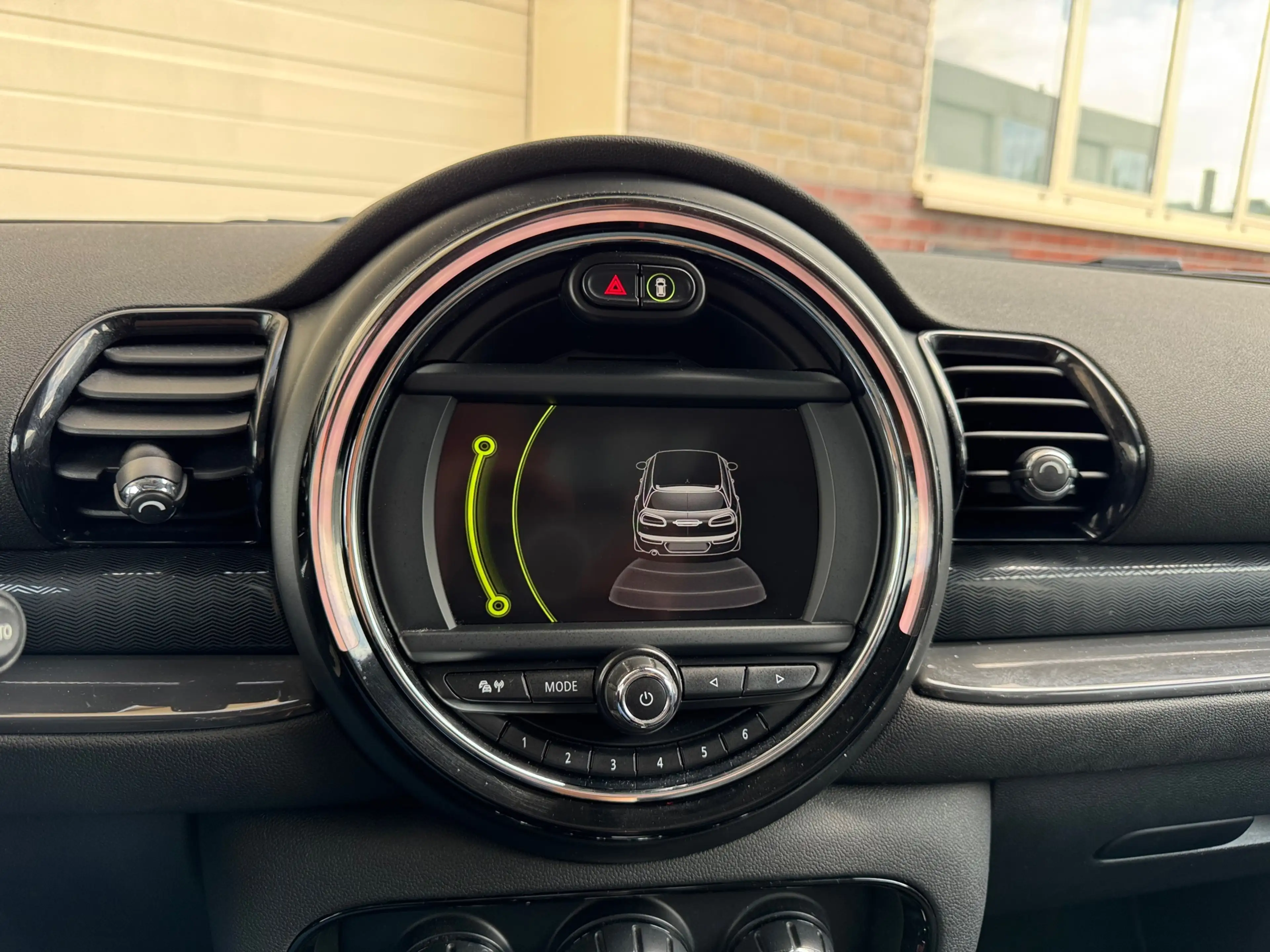 MINI One Clubman 1.5 Business Pano|Navi|Cruise — photo 13