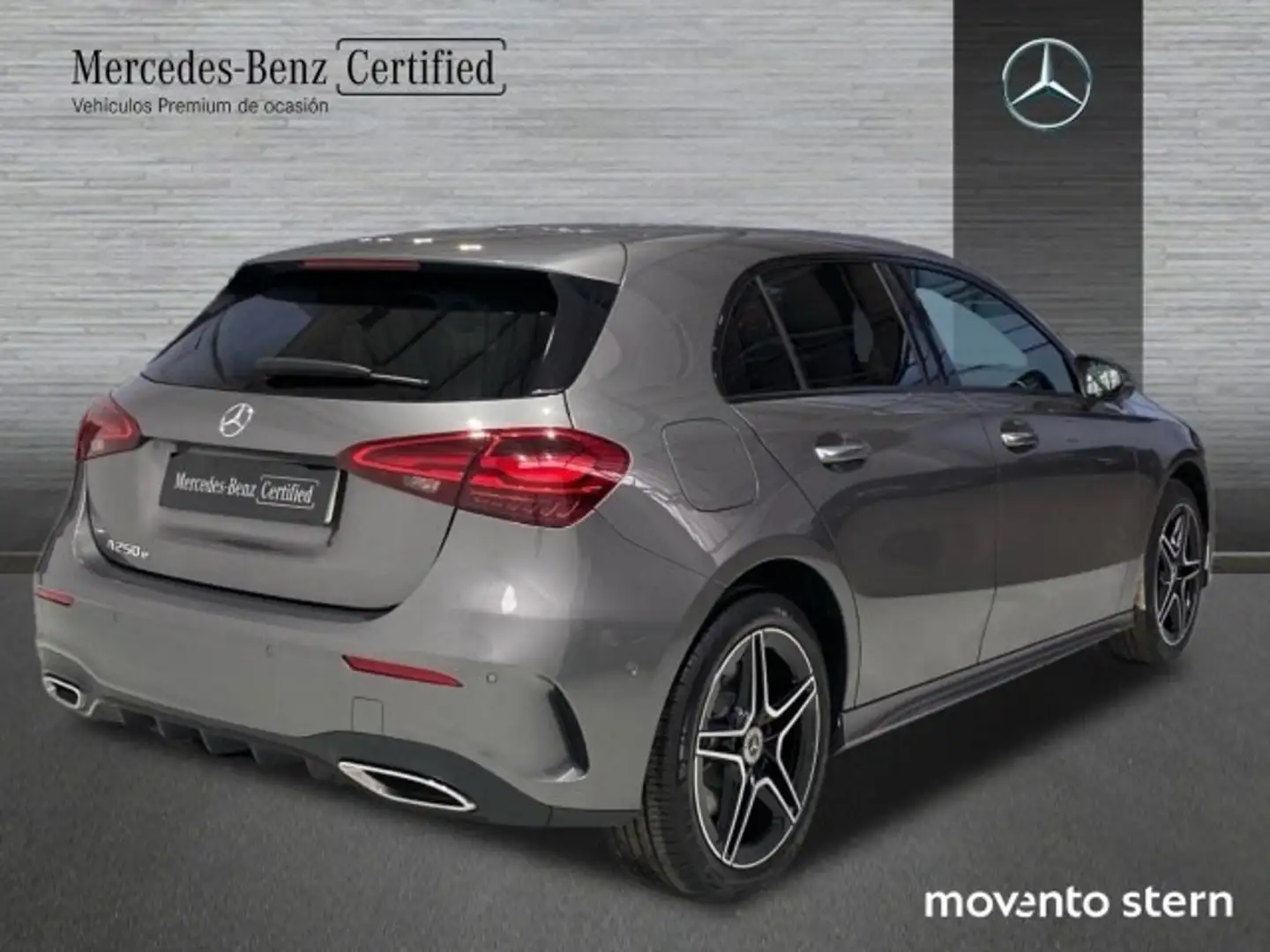 Mercedes-Benz A 250 250e Progressive Line Advanced 8G-DCT Gris - 2