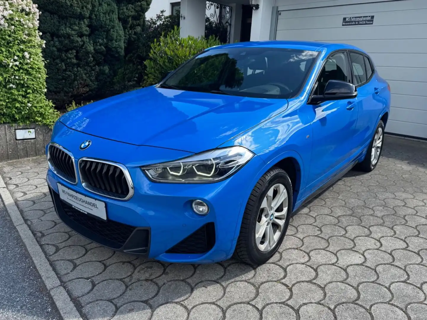BMW X2 xDrive 20d M Sport *HUD*H&K*AHK*Alcantara Blau - 1