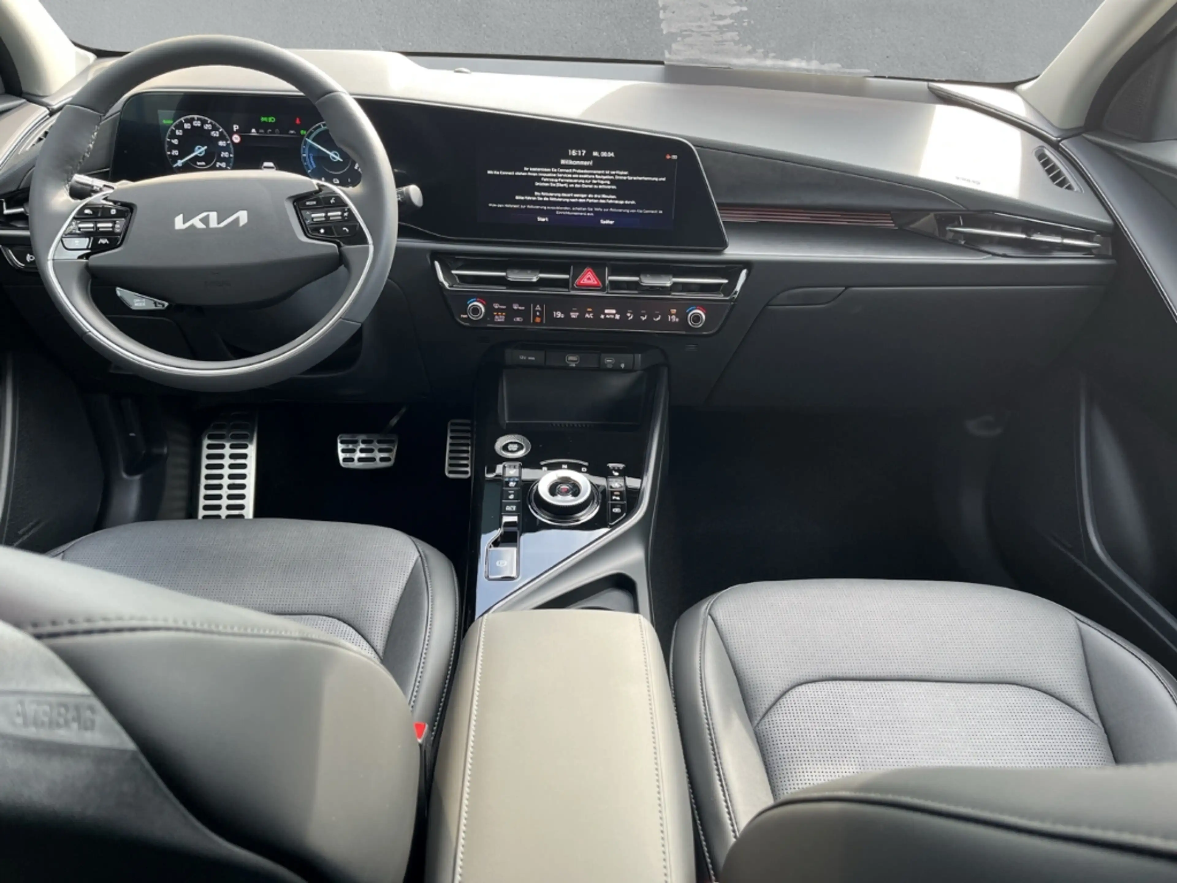 Kia Niro 1.6 HEV SPIRIT / UPE: 43.640,- € / TECH RELAX GLAS — photo 11