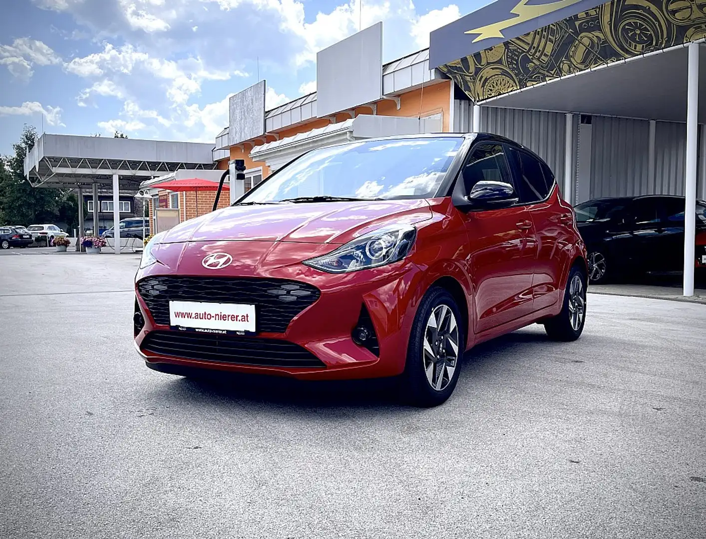 Hyundai i10 1,0 Trend Line Rot - 1