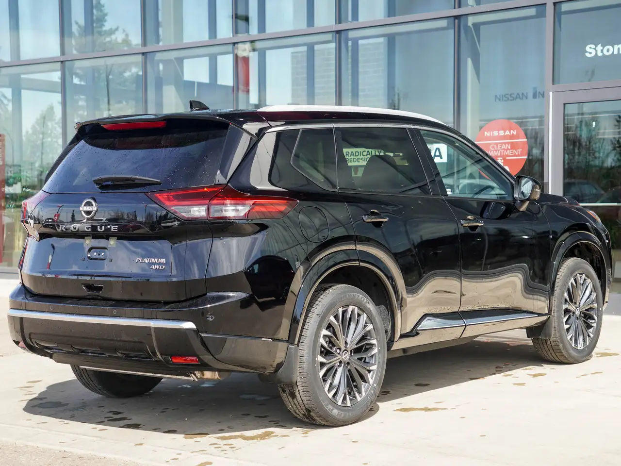 Nissan Rogue снимка Nissan Rogue