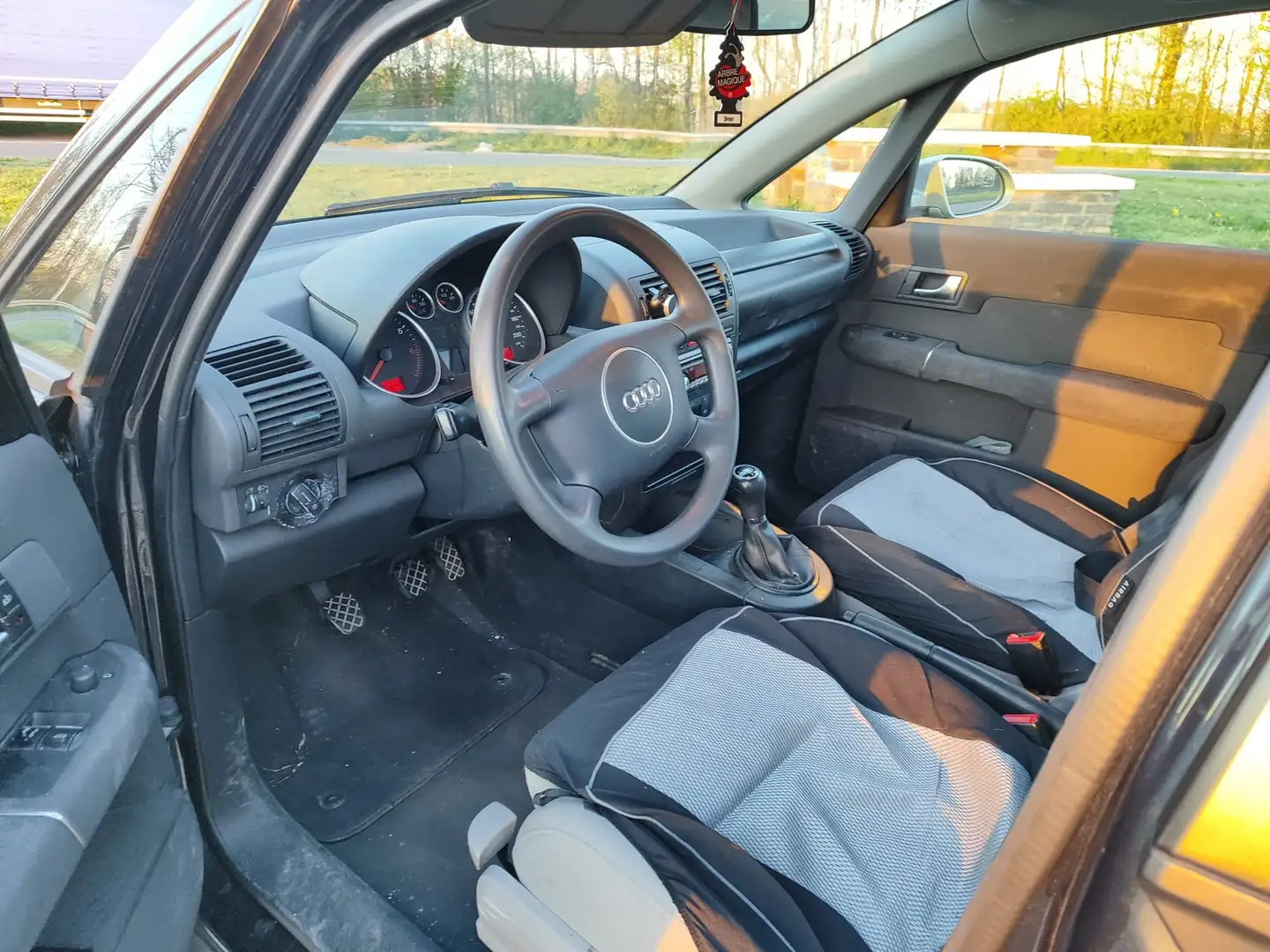 Audi A2 A2 1.4i 16v Noir - 2