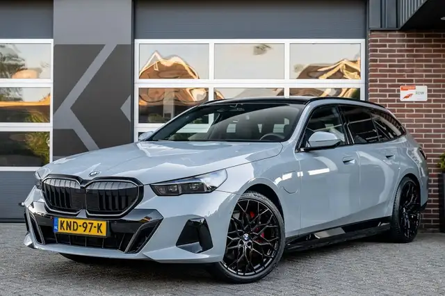 BMW 550 5-serie 550e xDrive Touring M Sport Pro | Panorama
