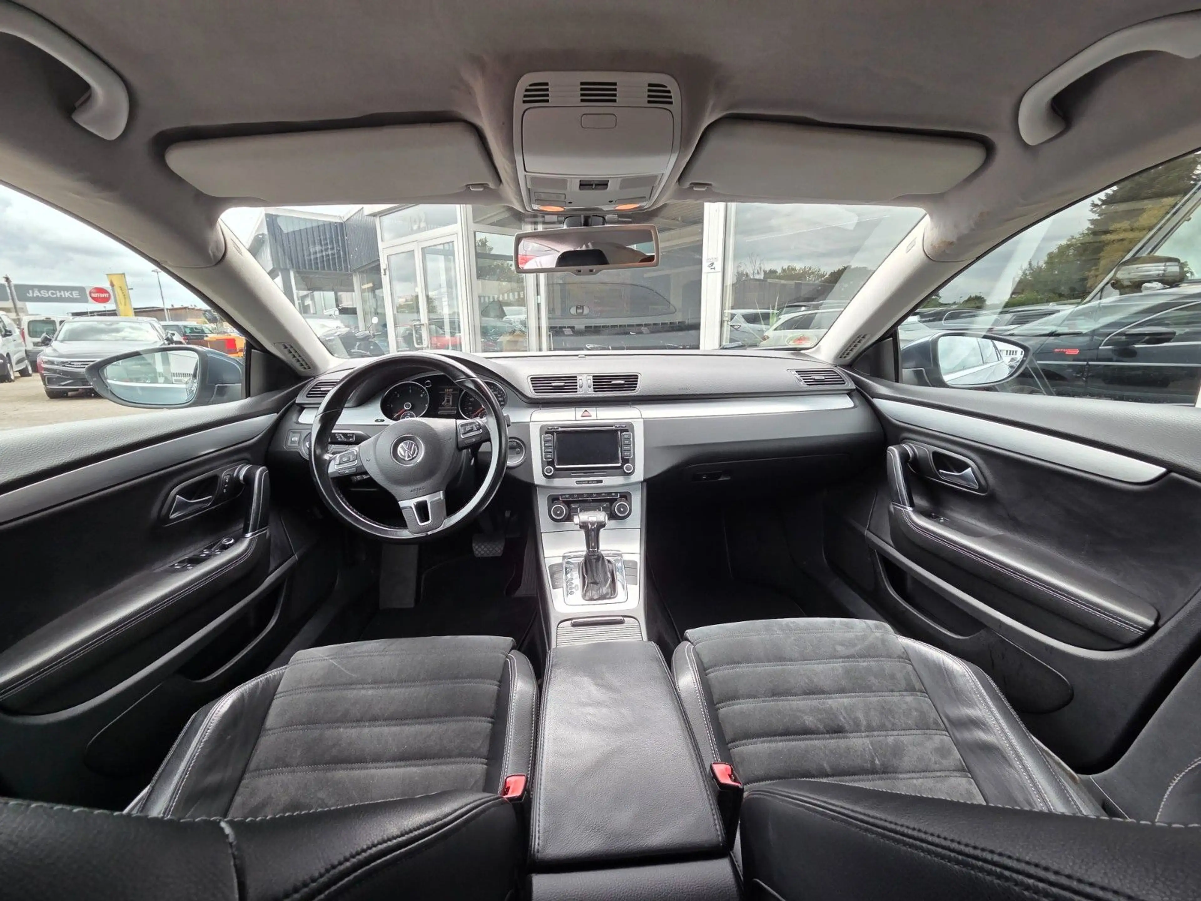 Volkswagen Passat CC 2,0TDI DSG PDC/Teilleder/18 Zoll — photo 10