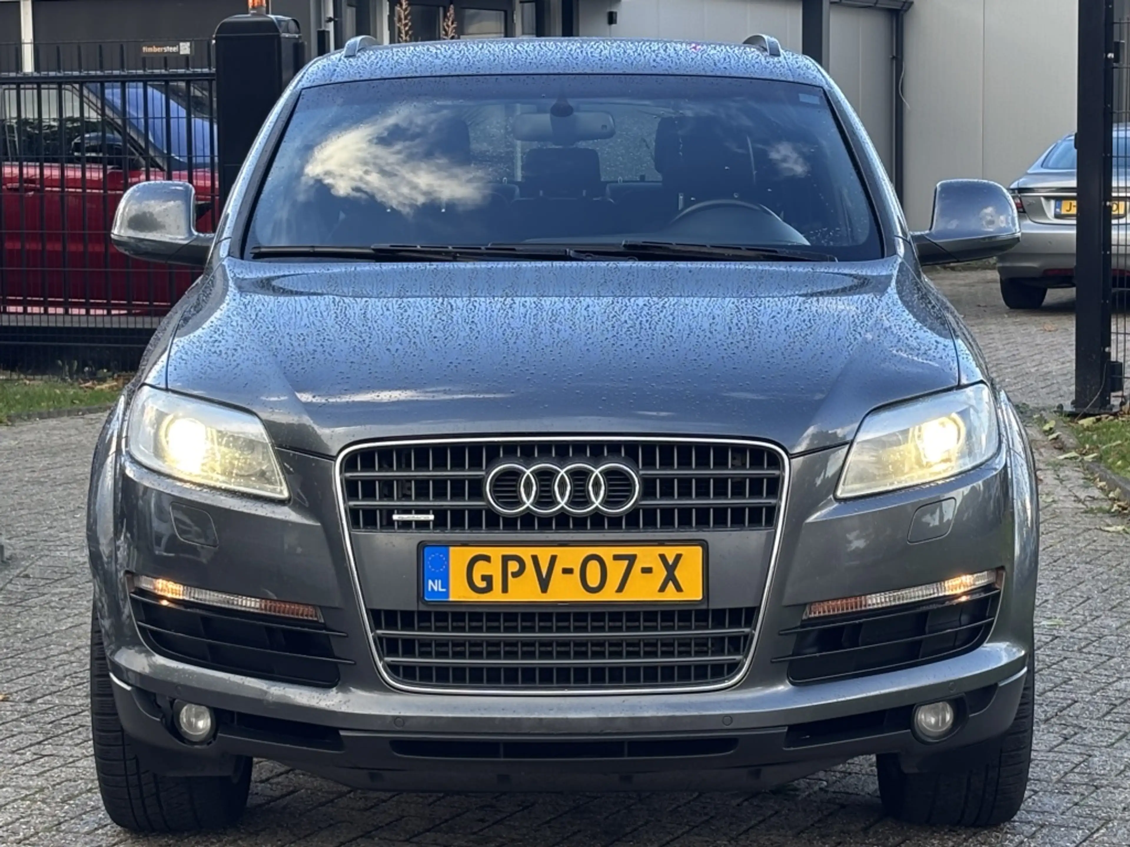 Audi Q7 4.2 FSI Quattro 2007 Youngtimer 7-Persoons — photo 2