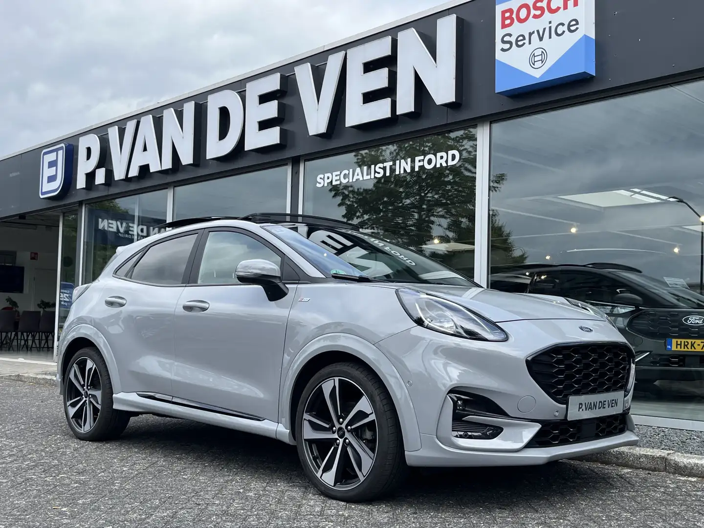 Ford Puma 1.0 EcoBoost Hybrid ST-Line X 155pk/114kW Automaat Grijs - 1