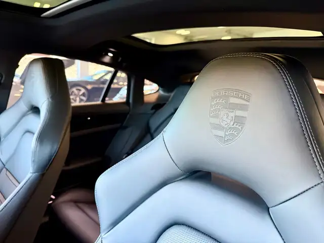 Porsche Panamera view 6