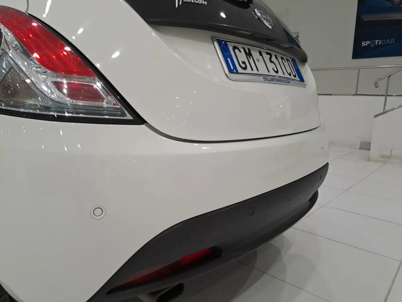 Lancia Ypsilon 1.0 FireFly 70cv S&S Hybrid GOLD 18