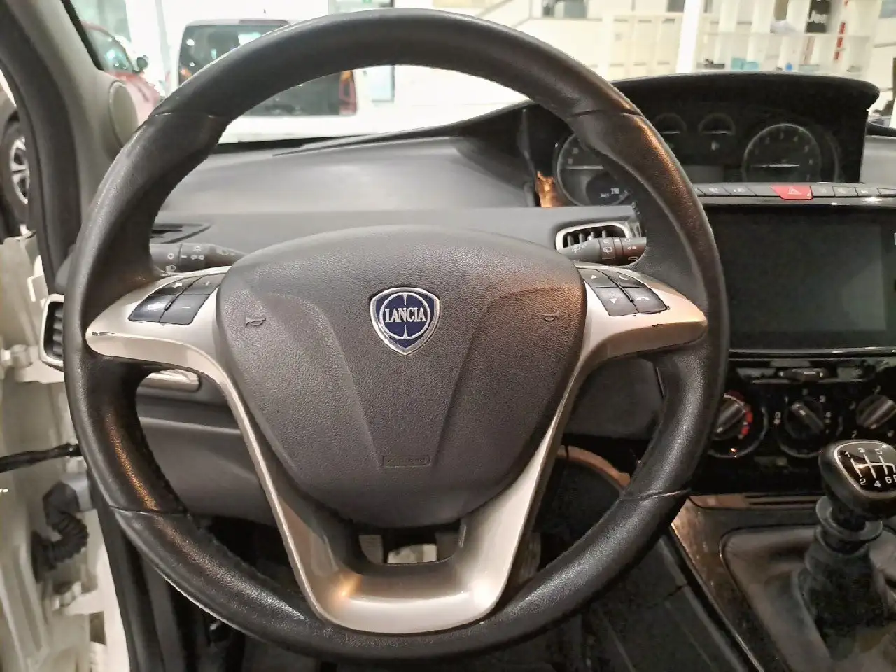 Lancia Ypsilon 1.0 FireFly 70cv S&S Hybrid GOLD 14