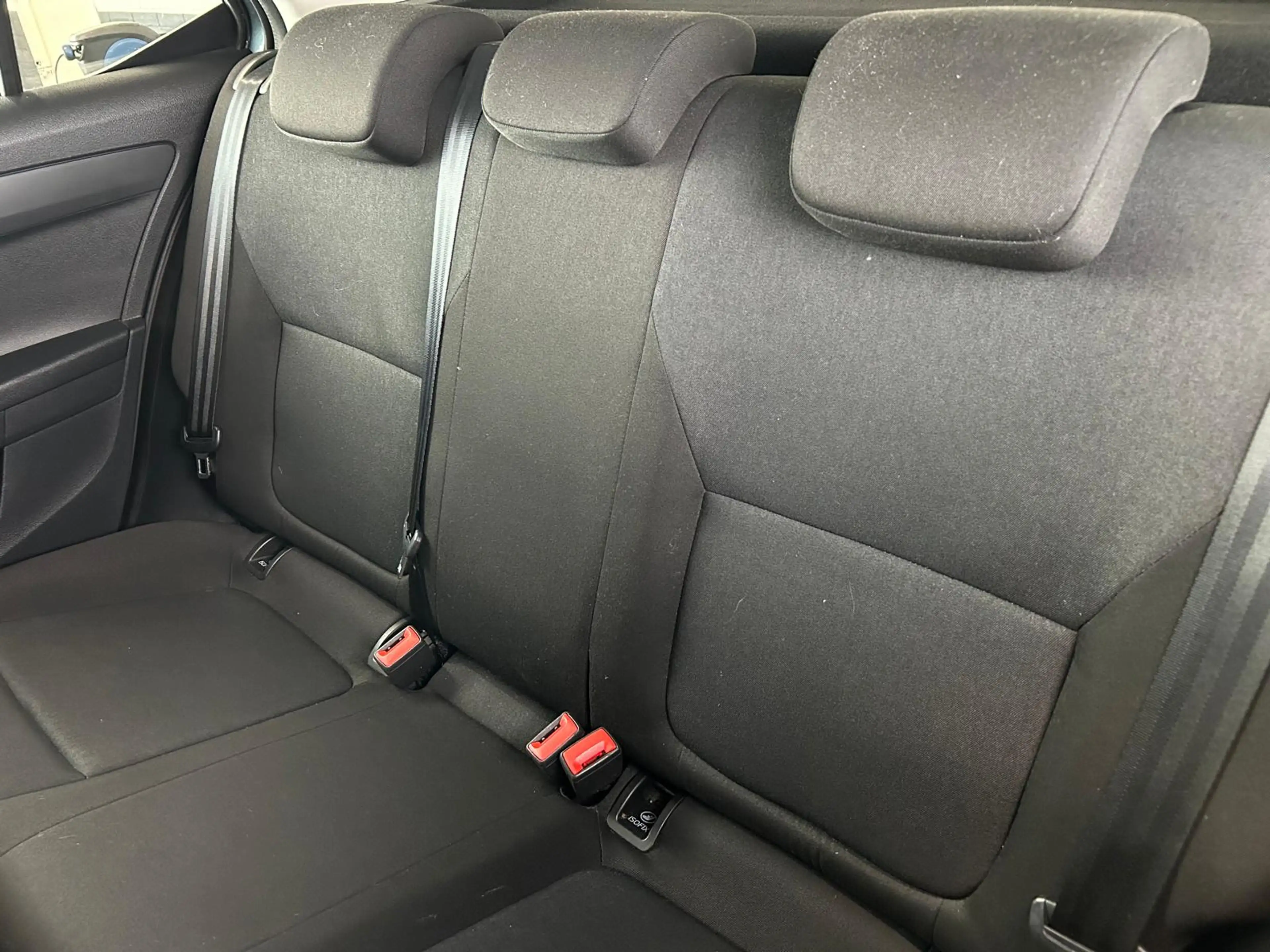 Skoda Fabia 1.0 TSI Active — photo 16