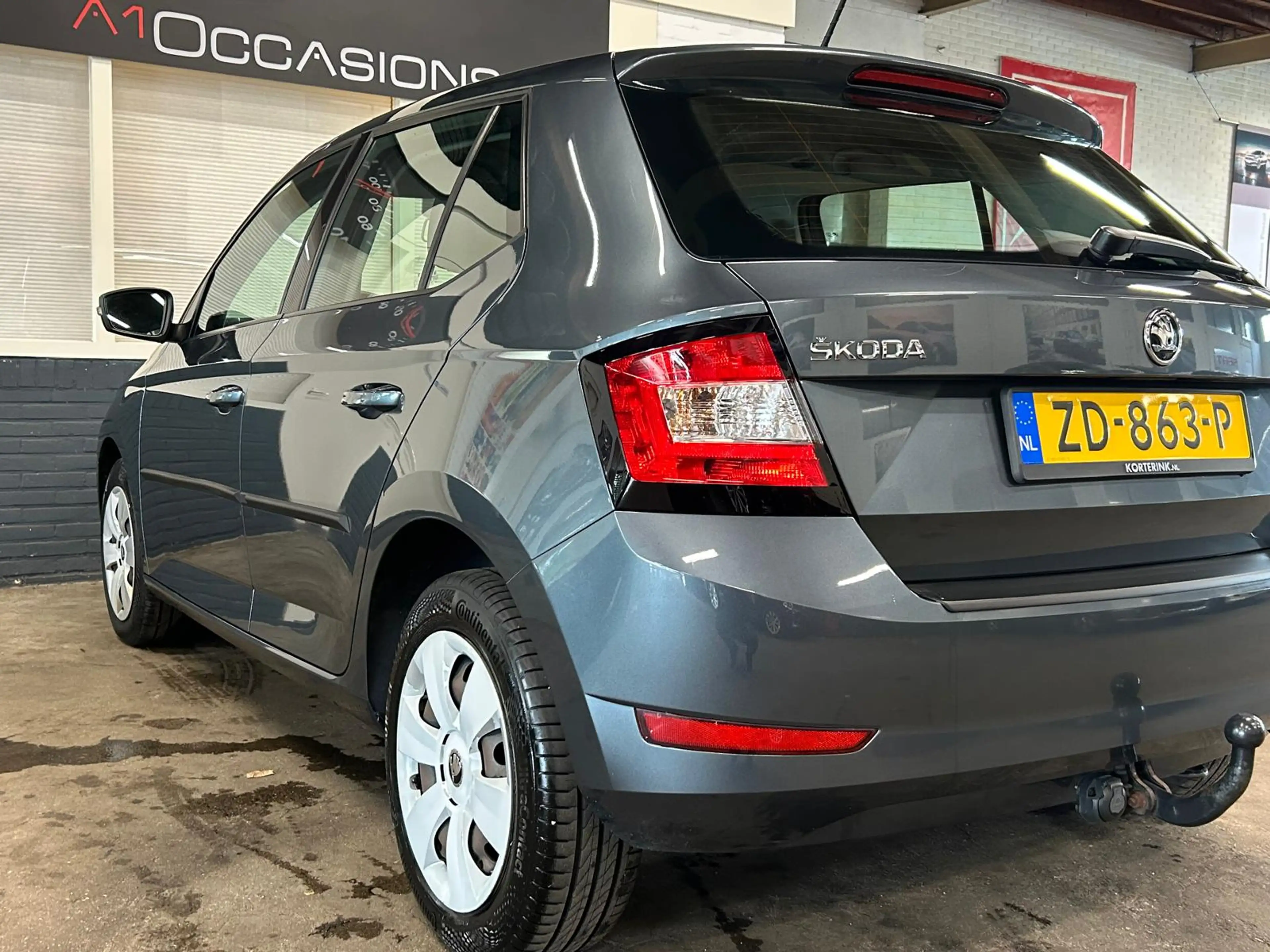 Skoda Fabia 1.0 TSI Active — photo 22