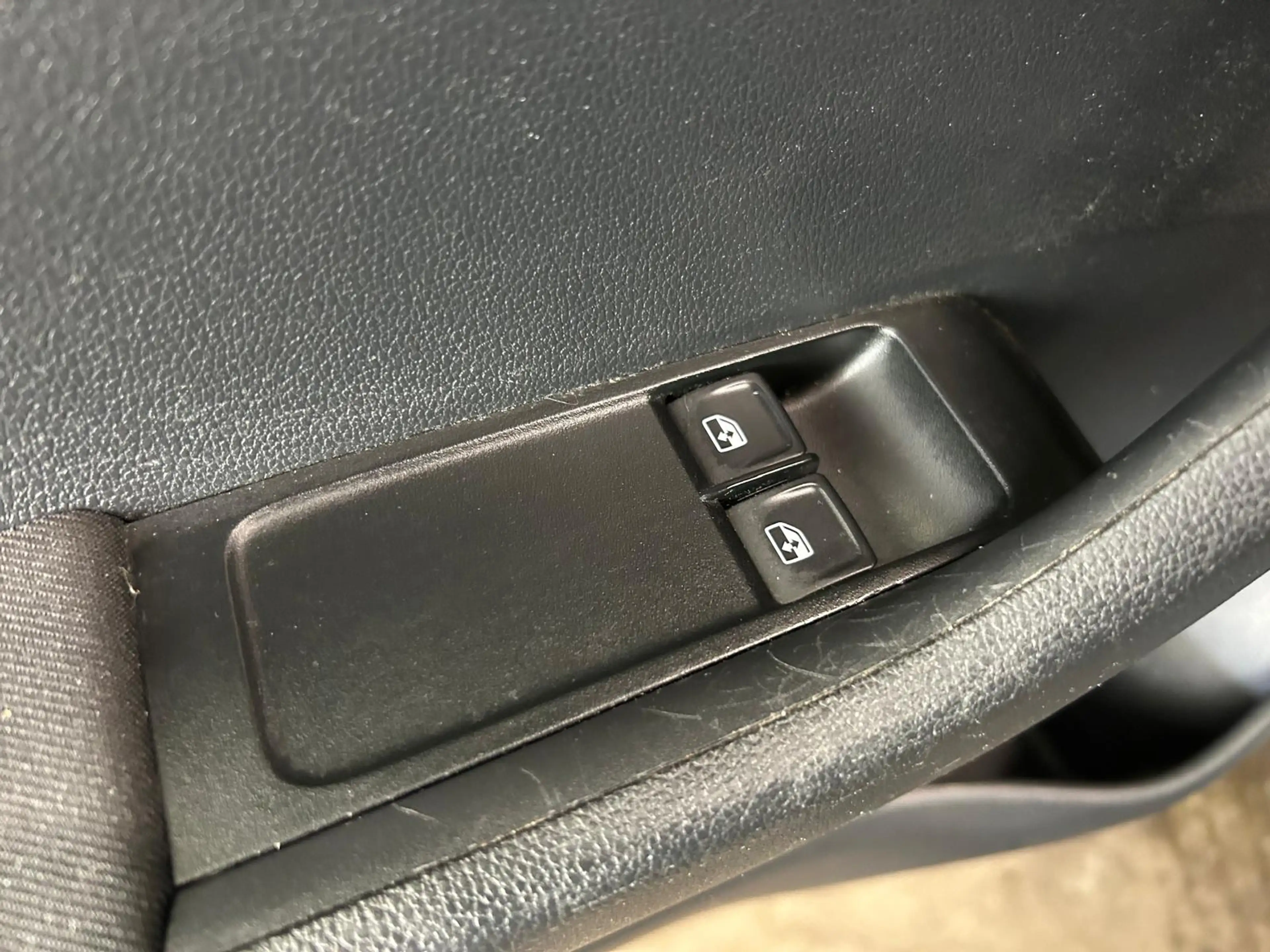 Skoda Fabia 1.0 TSI Active — photo 14