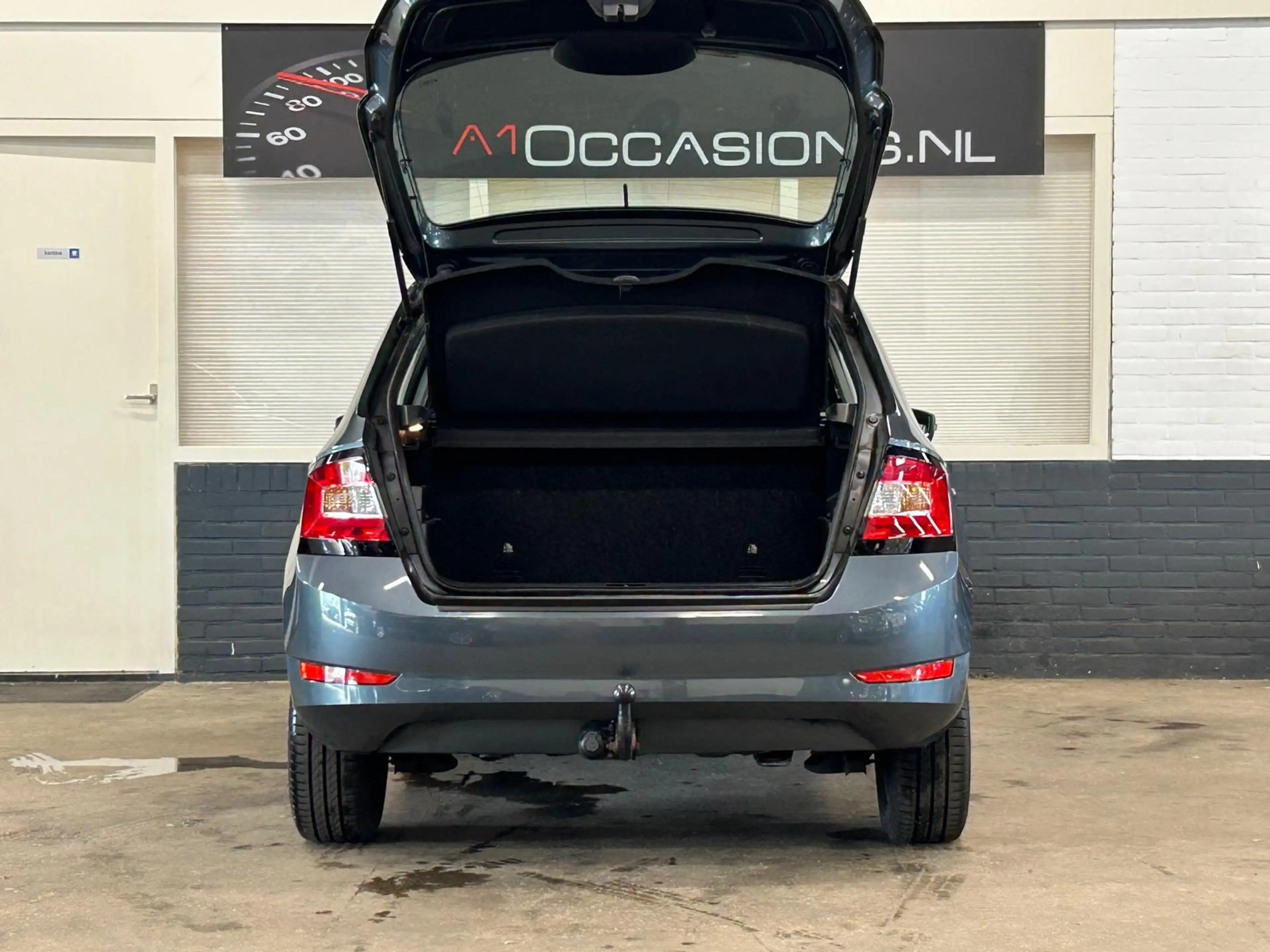Skoda Fabia 1.0 TSI Active — photo 21