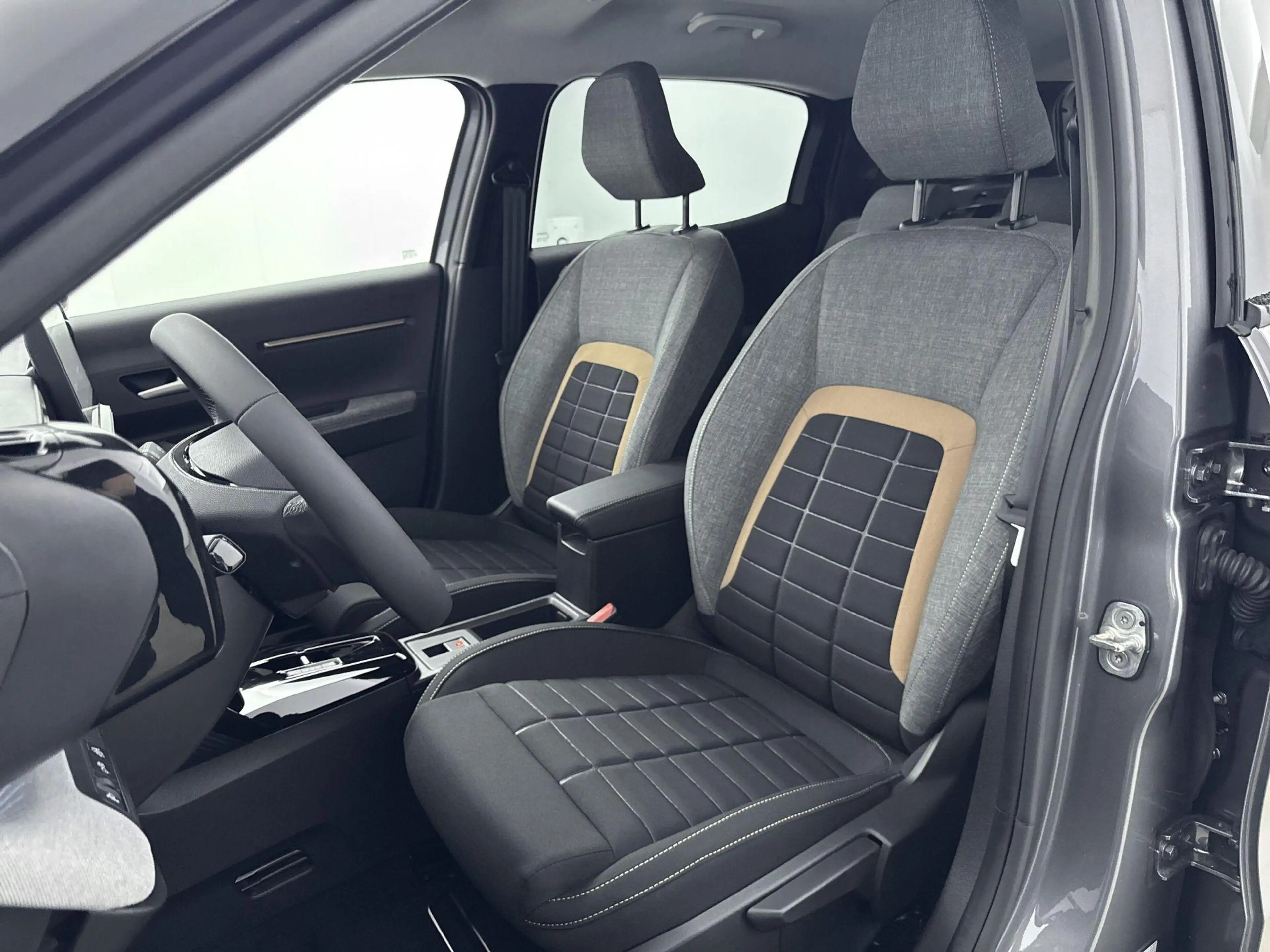 Citroen C3 Aircross 1.2 Hybrid 145pk Plus 7p. | Voorraad deal! | 7-zit — photo 9