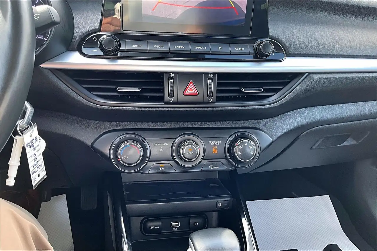Kia Forte photo Kia Forte