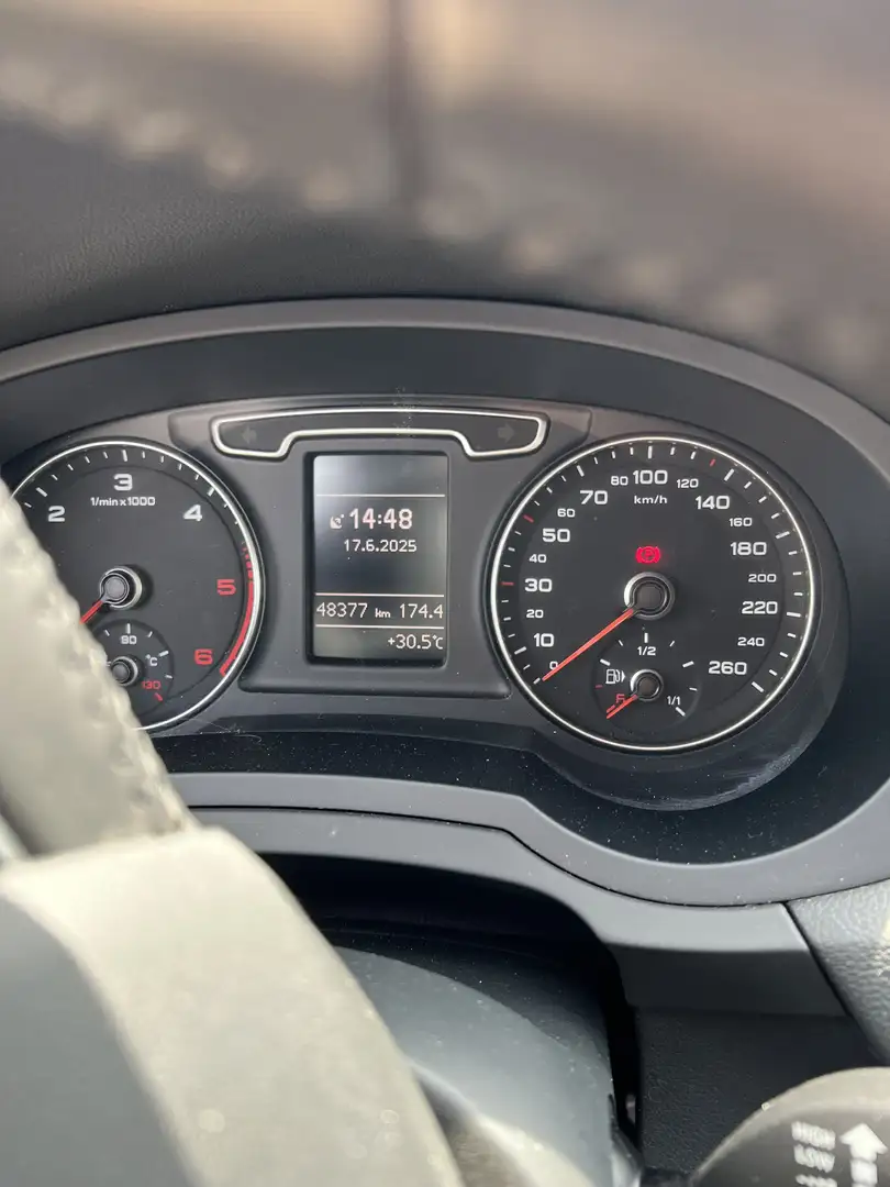 Audi Q3 2.0 tdi Business Plus 140cv - 2