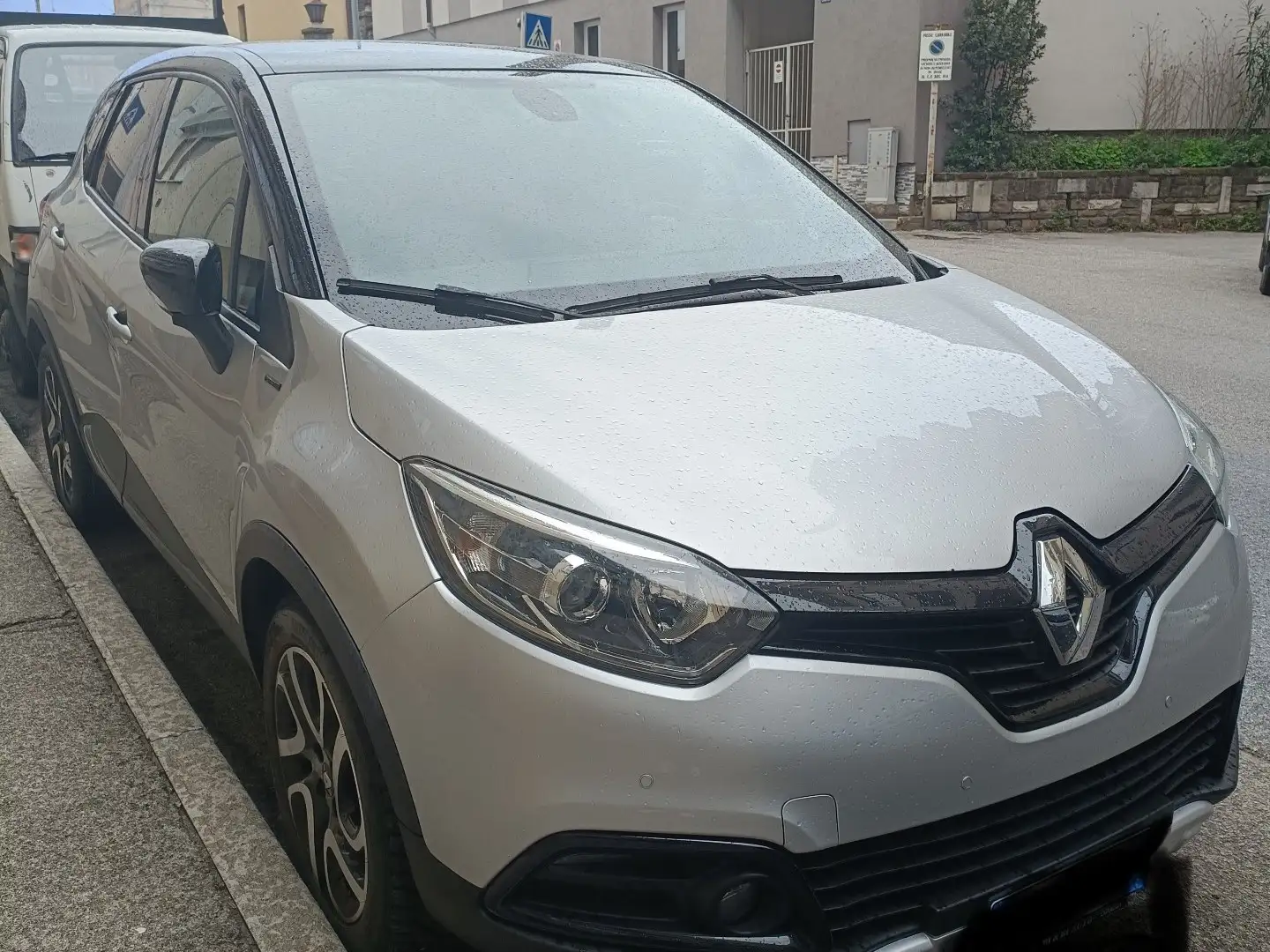 Renault Captur 1.5 dci hypnotic 110cv Argent - 1