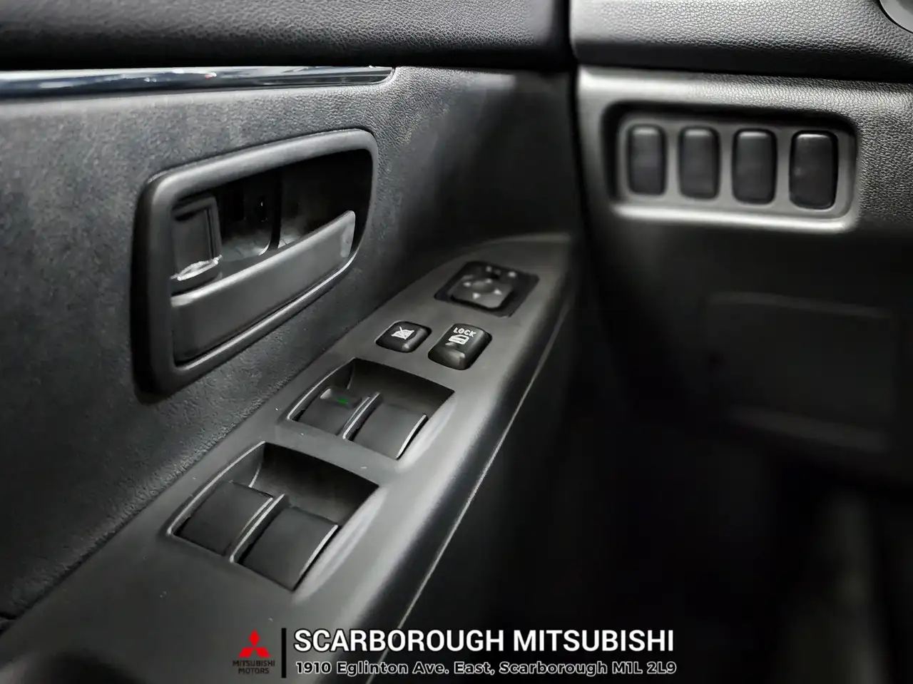 Mitsubishi RVR снимка Mitsubishi RVR