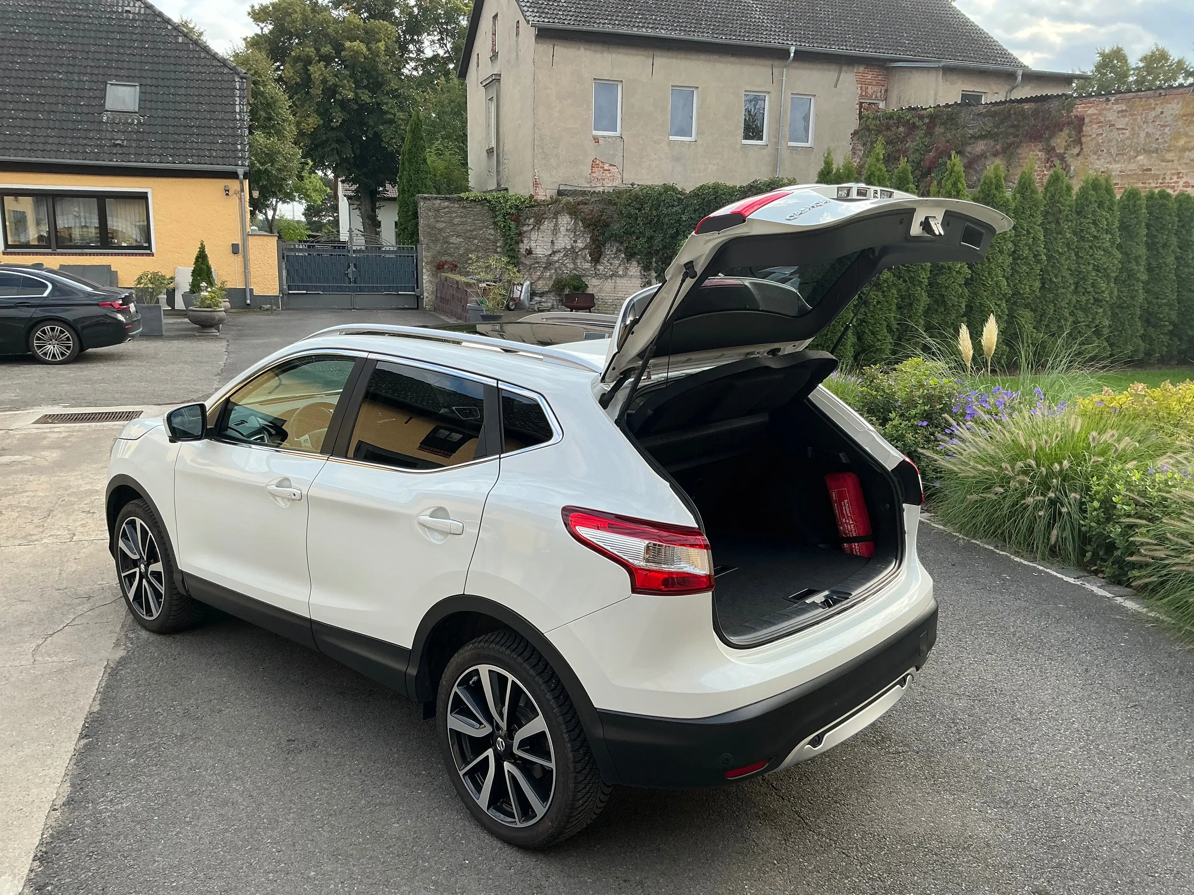 Nissan Qashqai Tekna — photo 14