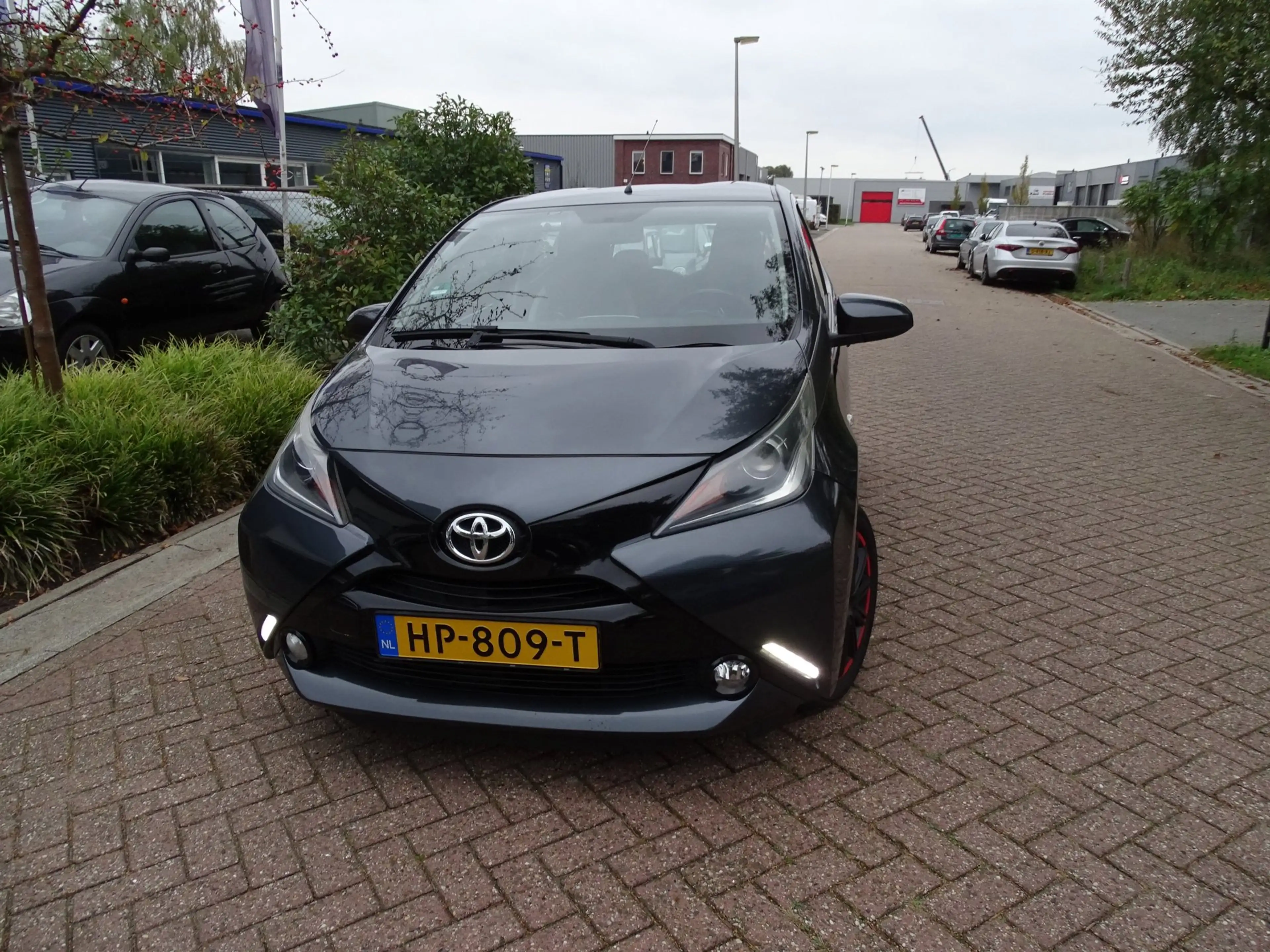 Toyota Aygo 1.0 VVT-i x-play — photo 4