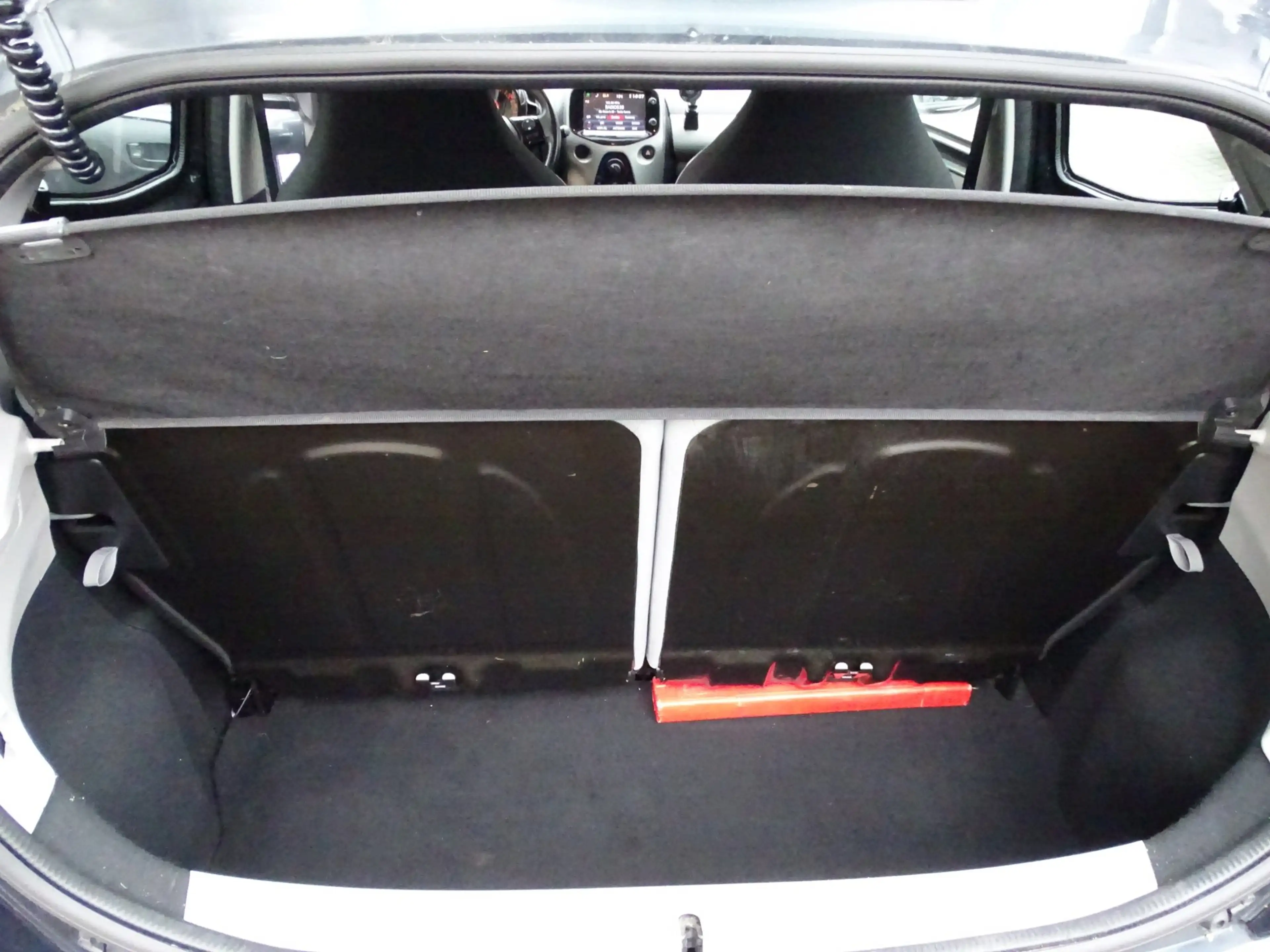 Toyota Aygo 1.0 VVT-i x-play — photo 14