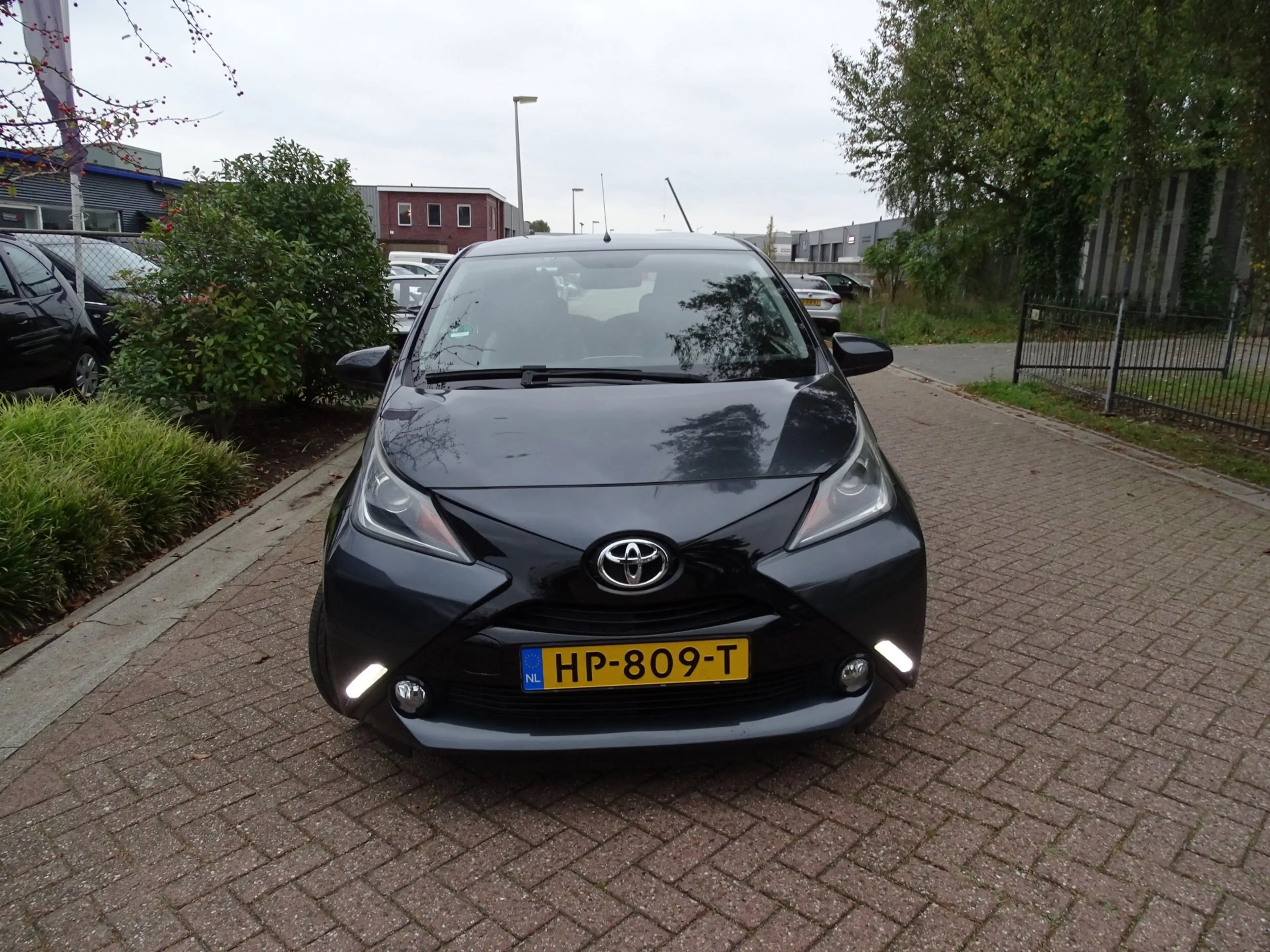 Toyota Aygo 1.0 VVT-i x-play — photo 3