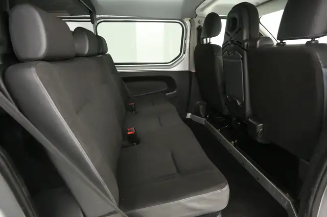 Renault Trafic view 3