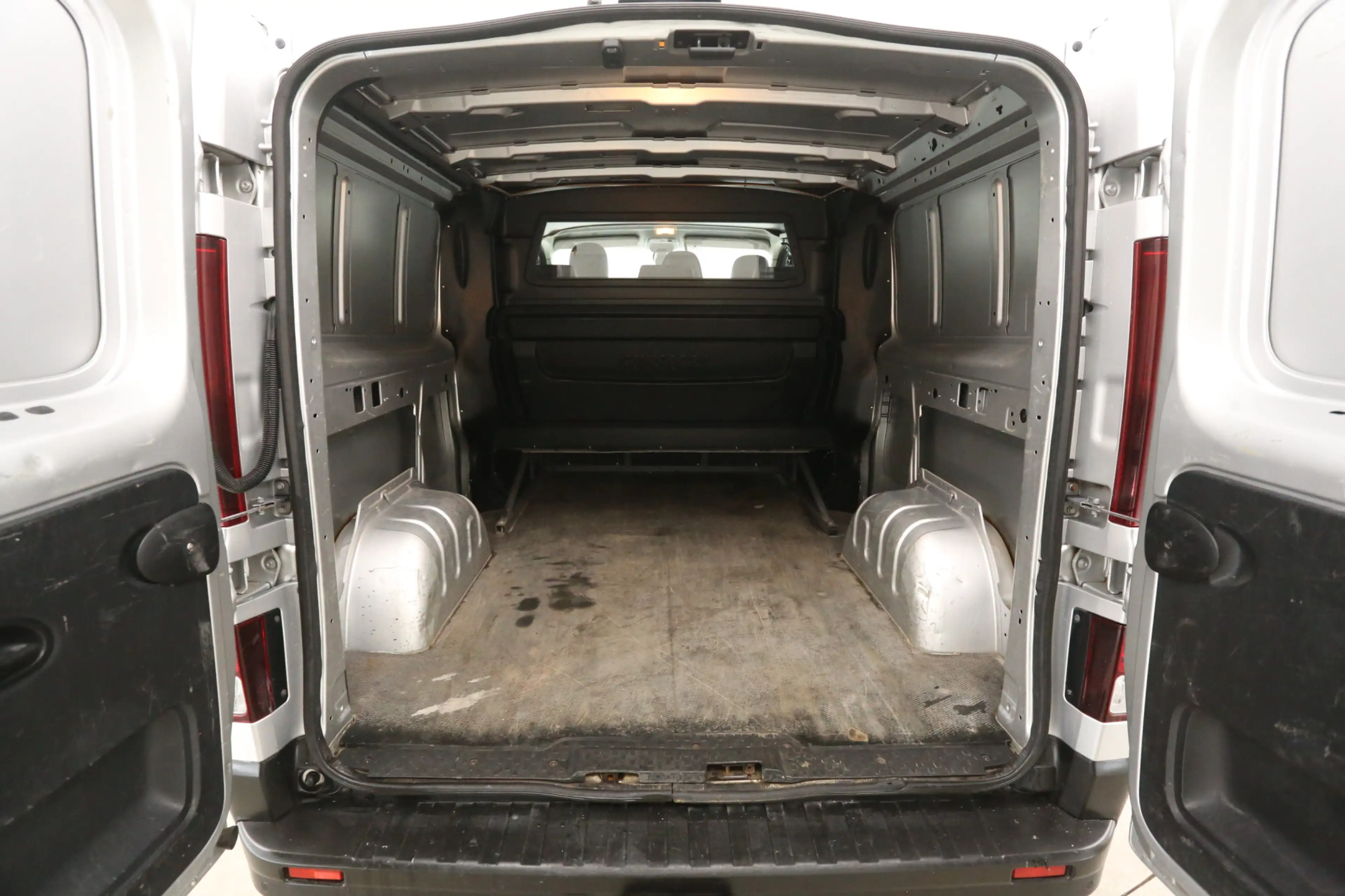 Renault Trafic 1.6 dCi T29 L2H1 | Marge | DC | 6 Zits | Airco | C — photo 4