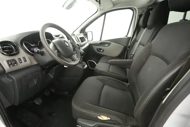 Renault Trafic view 24