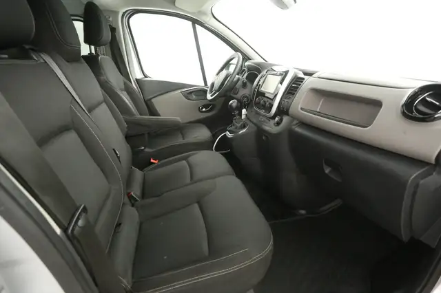 Renault Trafic view 25