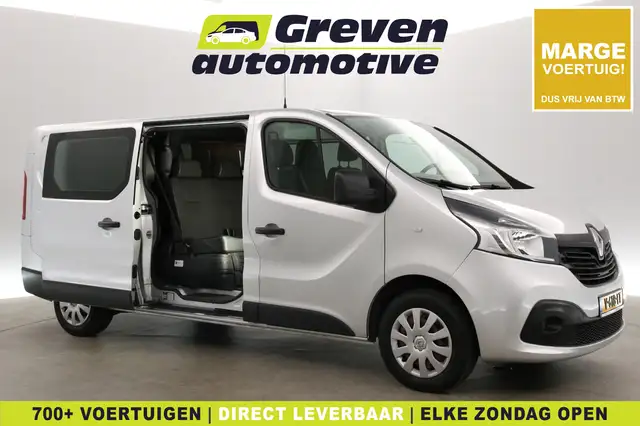 2017 Renault Trafic in Silver for sale