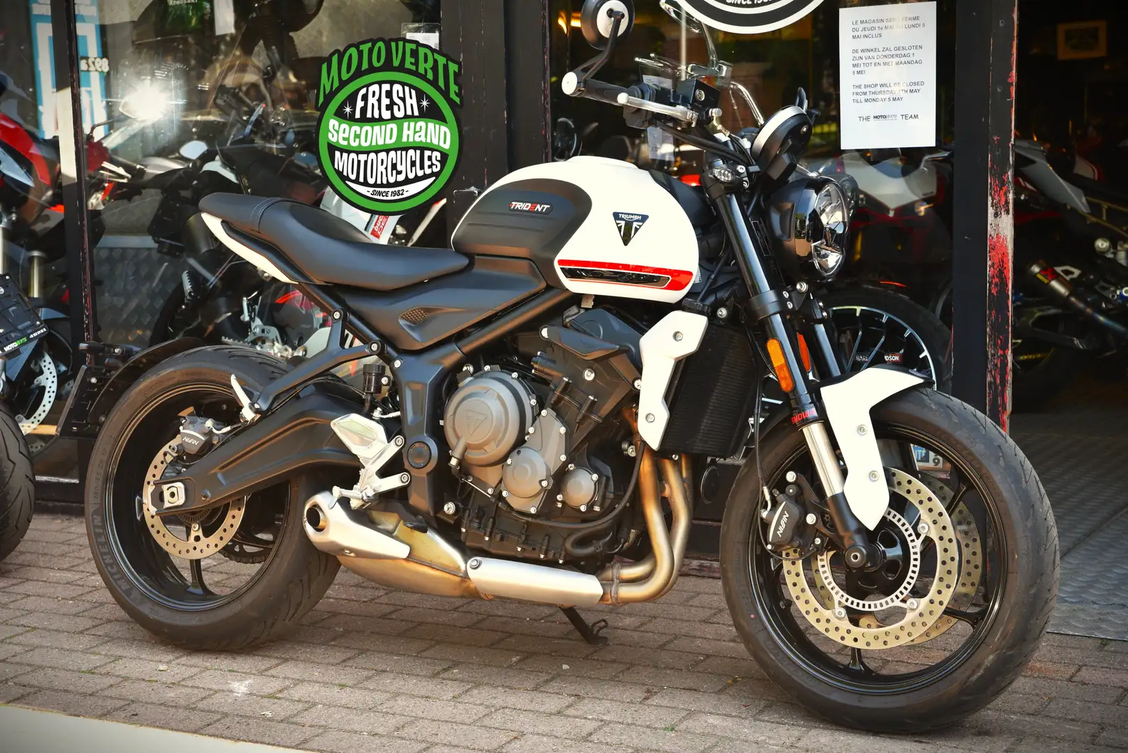 Triumph Trident 660 ***MOTO VERTE*** Alb - 1