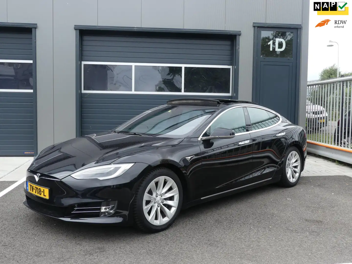 Tesla Model S 75D Base AWD, Autopilot 2.5, Schuifdak, NAP! Leder Zwart - 1