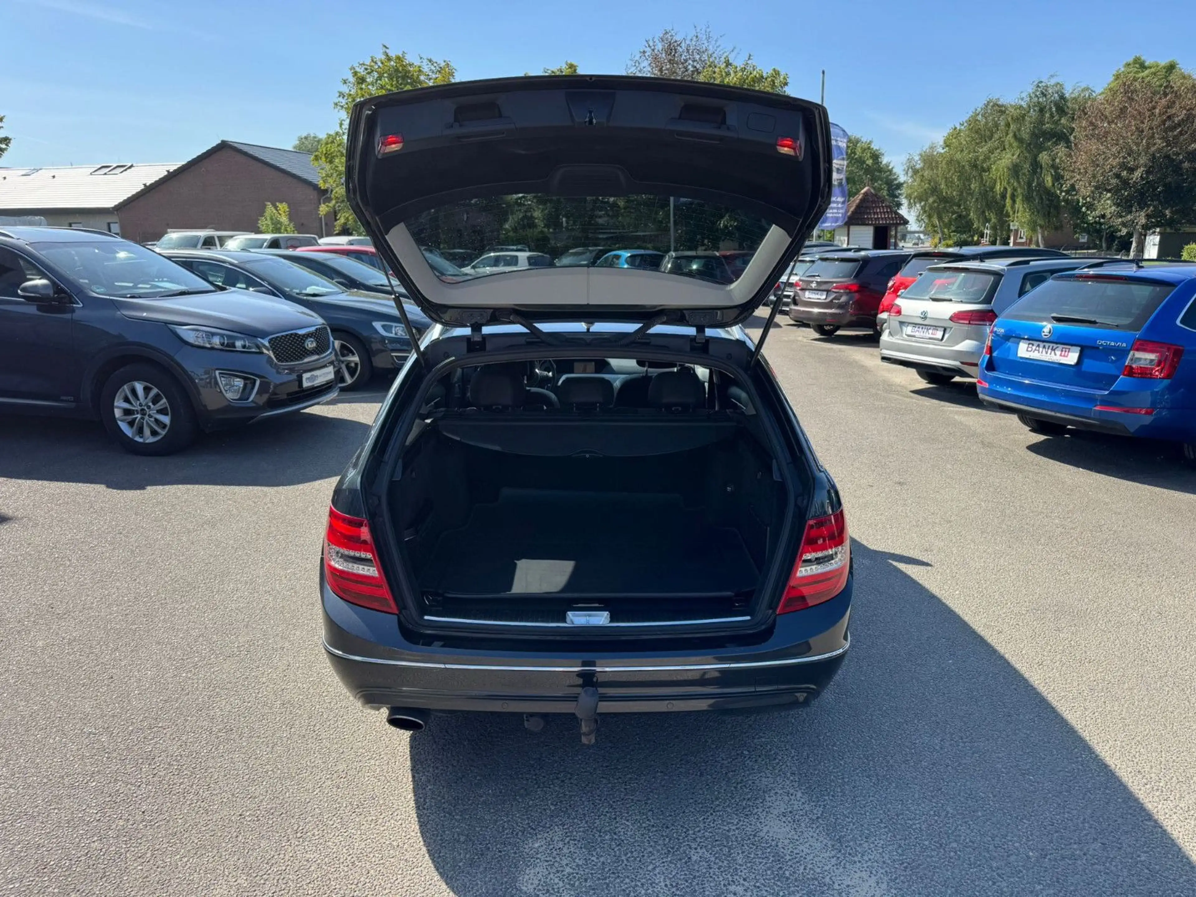 Mercedes-Benz C 250 T-Modell C250 HU NEU/AUTOMATIK/AHK/KLIMA/NAVI — photo 8