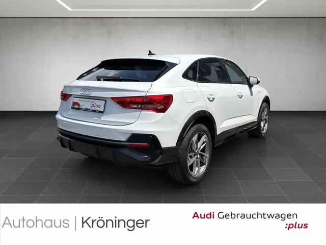 Audi Q3 view 2