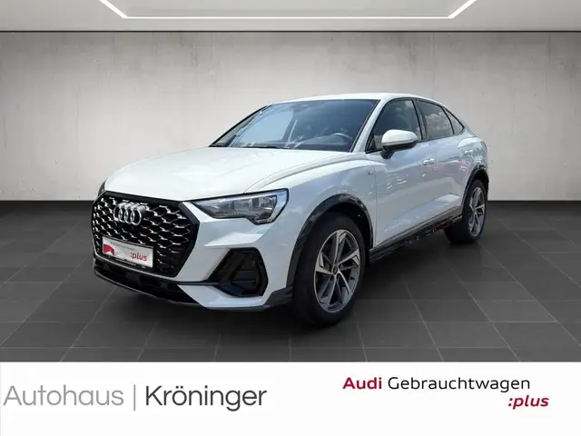 Audi Q3 main image
