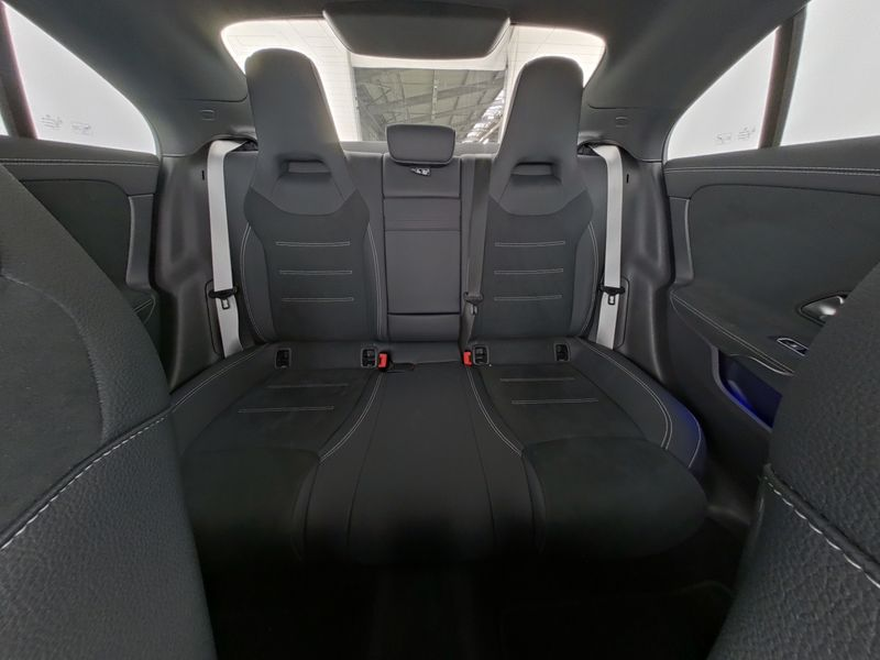 Mercedes-Benz CLA 200 Special Edition AHK KeyGO 360 Standheiz — photo 9