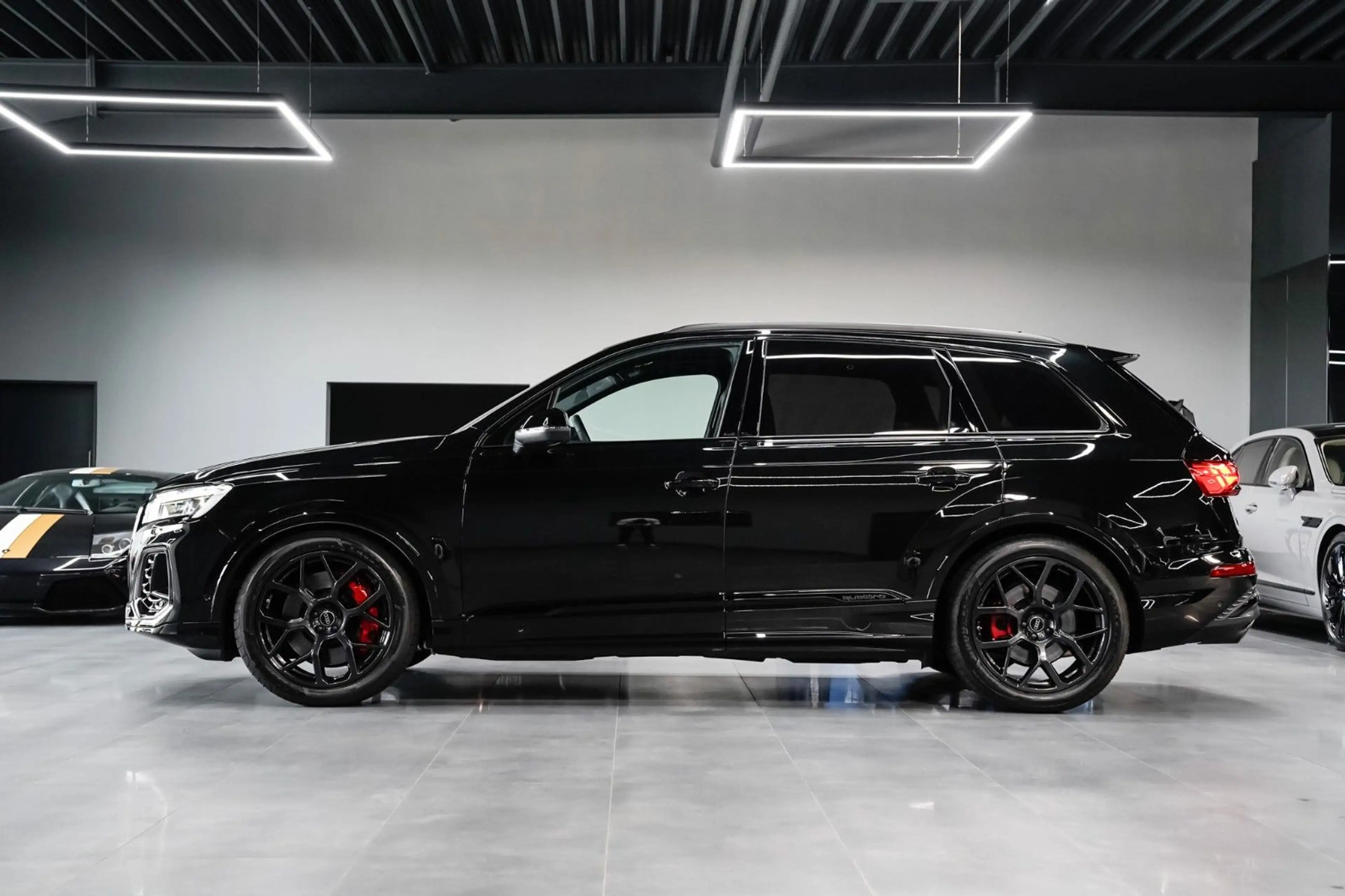 Audi SQ7 4.0 TFSI quattro Pano-B&O-HeadUp-StandHzg — photo 4