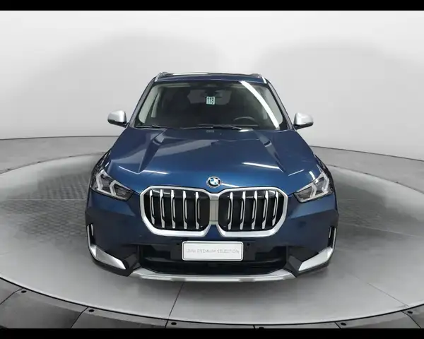 BMW X1 view 3