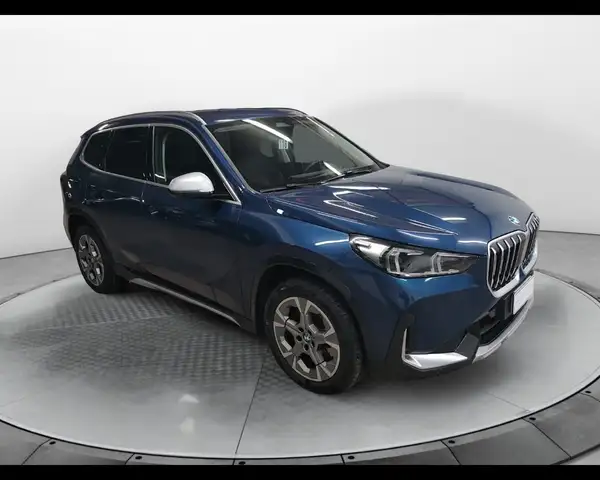 BMW X1 view 4