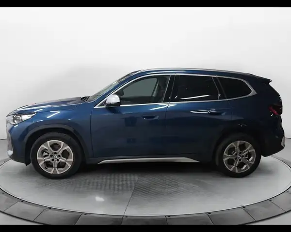 BMW X1 view 9