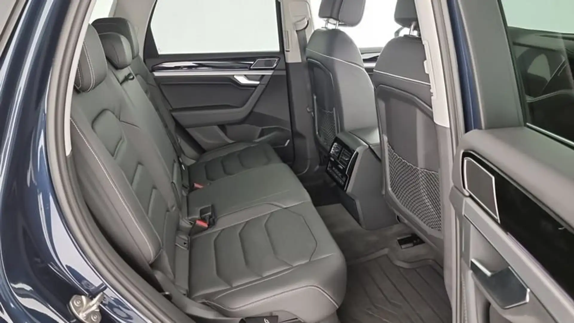 Volkswagen Touareg 3.0 V6 TDI SCR Elegance Blu/Azzurro - 2