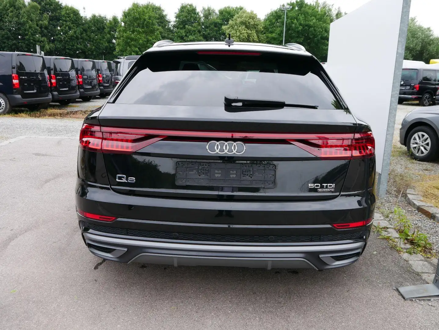 Audi Q8 50 TDI QUATTRO TIPTRONIC S-LINE * 22 ZOLL * LEDER Schwarz - 2