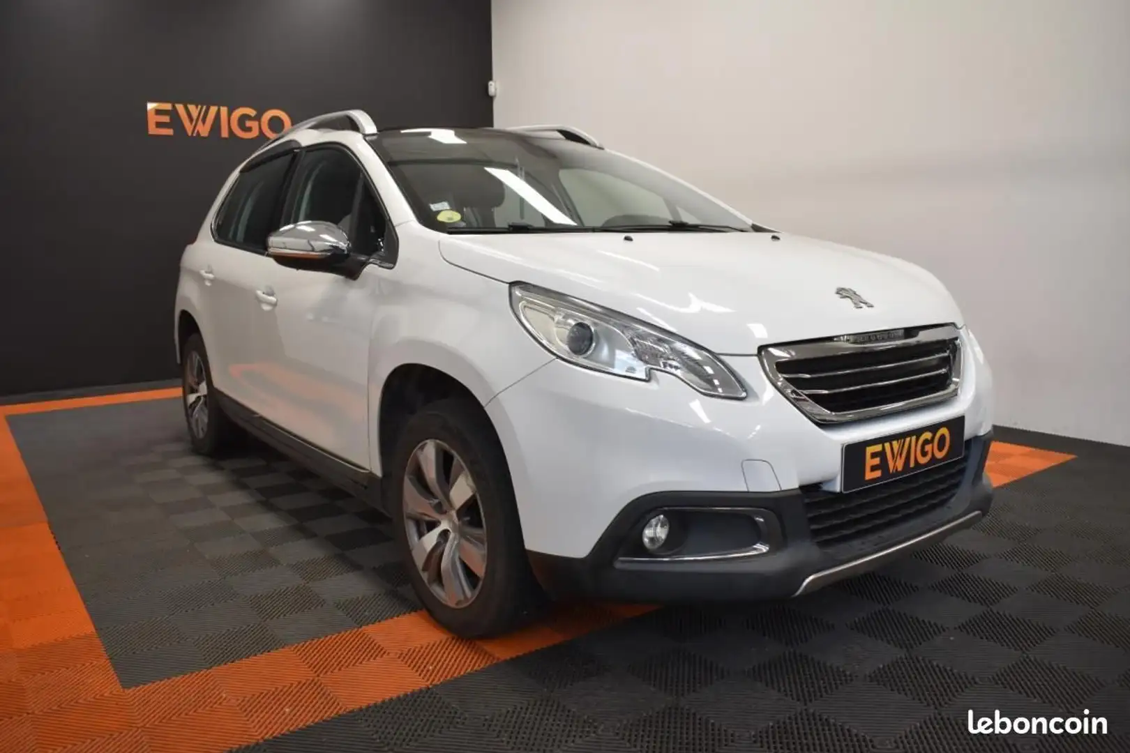 Peugeot 2008 GENERATION-I 1.6 BLUEHDI 120 FELINE TITANE START-S - 1